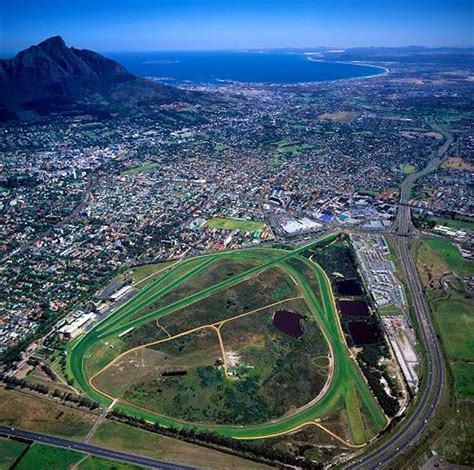 Kenilworth Racecourse .